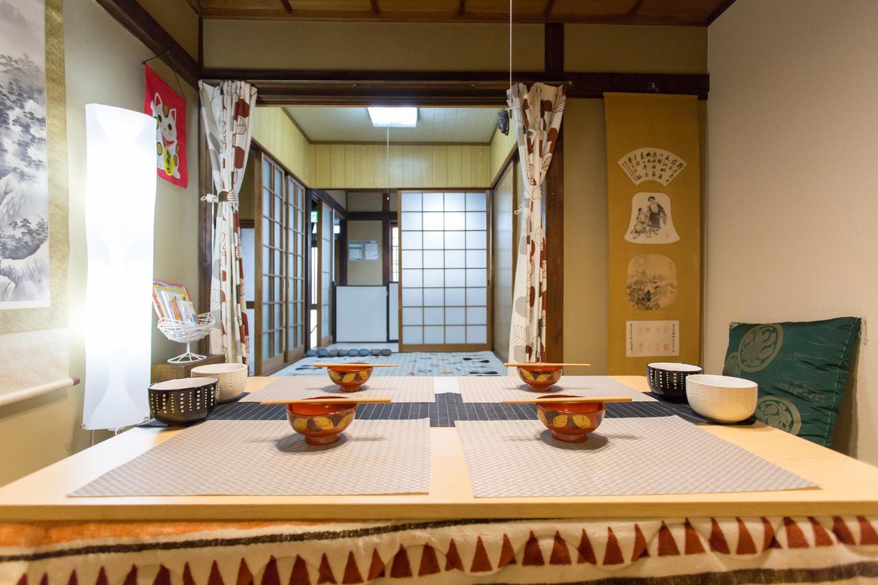 City Center 200 Years Old Traditional House Next To 2 Train Lines Kyoto Buitenkant foto